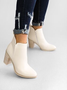 BKE Cream Ankle Booties